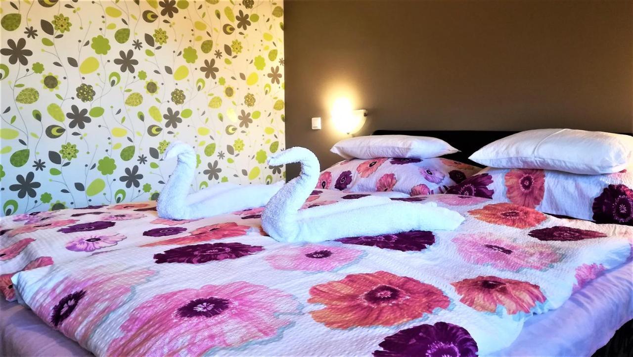 Fortuna Apartman ハイデゥソボスロー エクステリア 写真